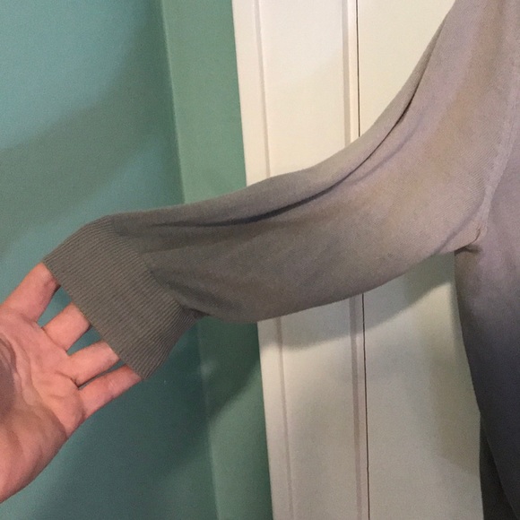 Gap, pretty lightweight summer sweater - Picture 4 of 5